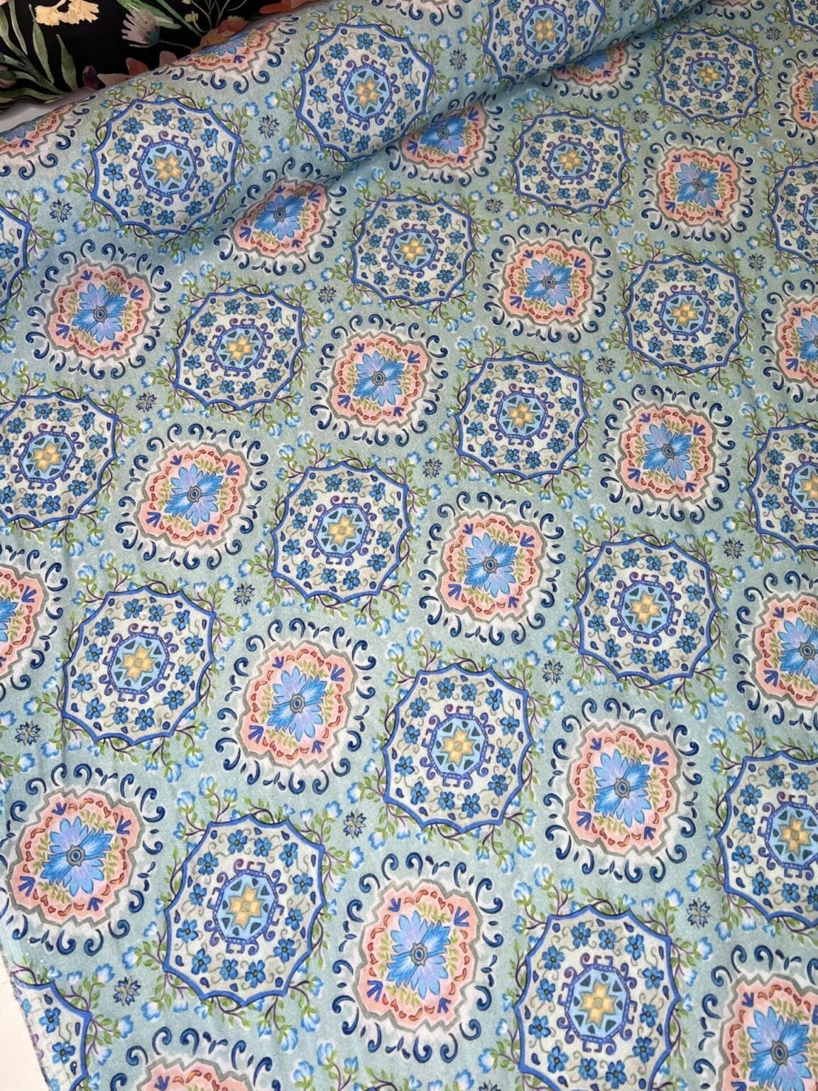 Itališkas viskozės audinys