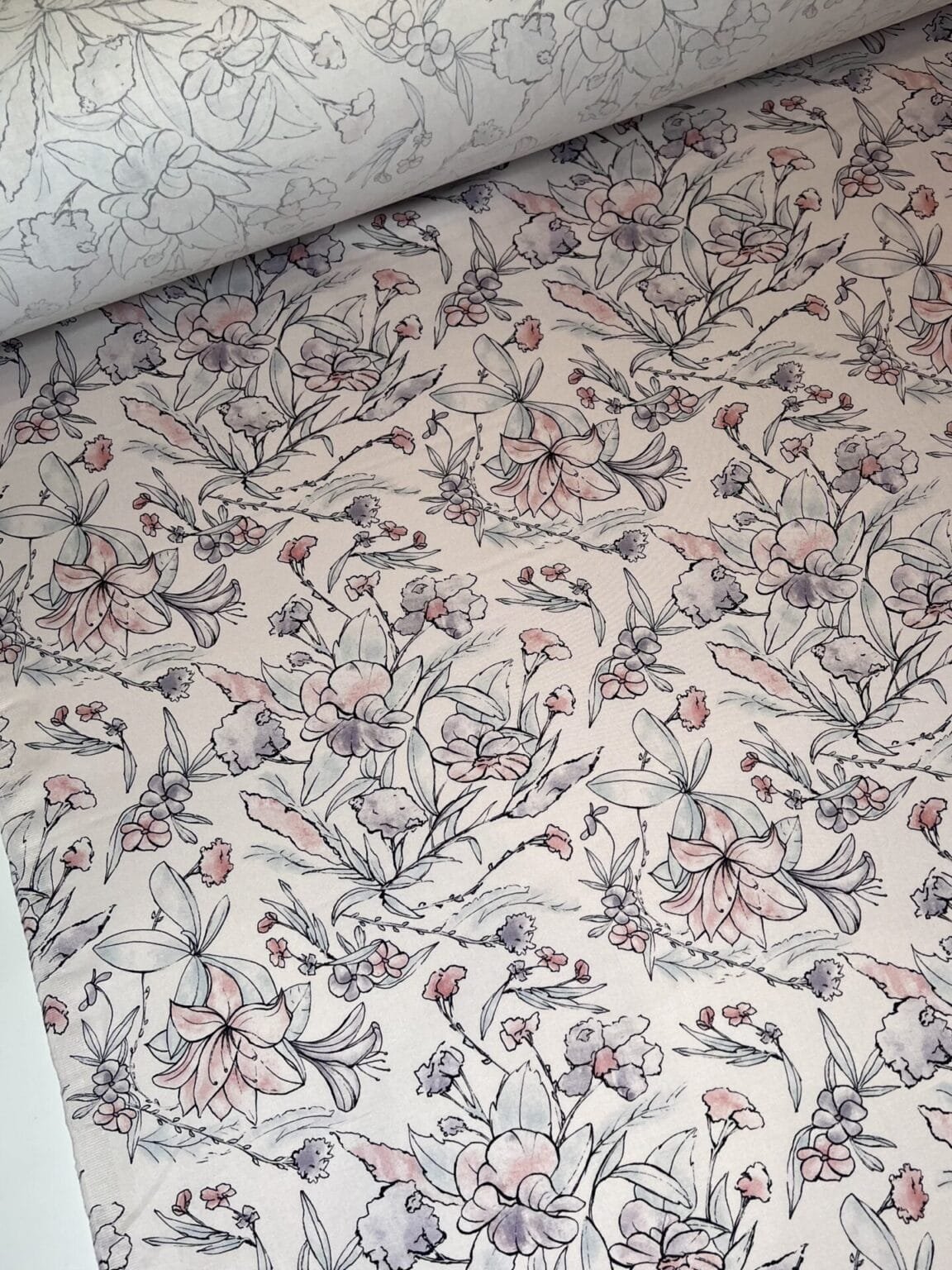 Kolekcinis medvilnės satinas švelniai rožinės spalvos