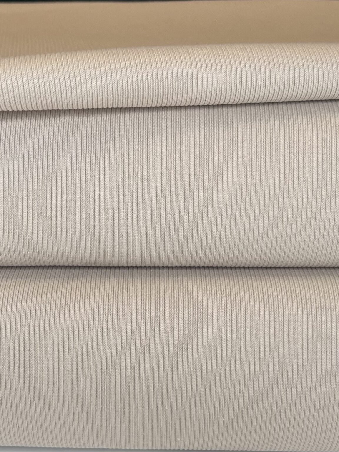 RIB „Light Beige“ spalvos 400 gr/m2 (KD28)