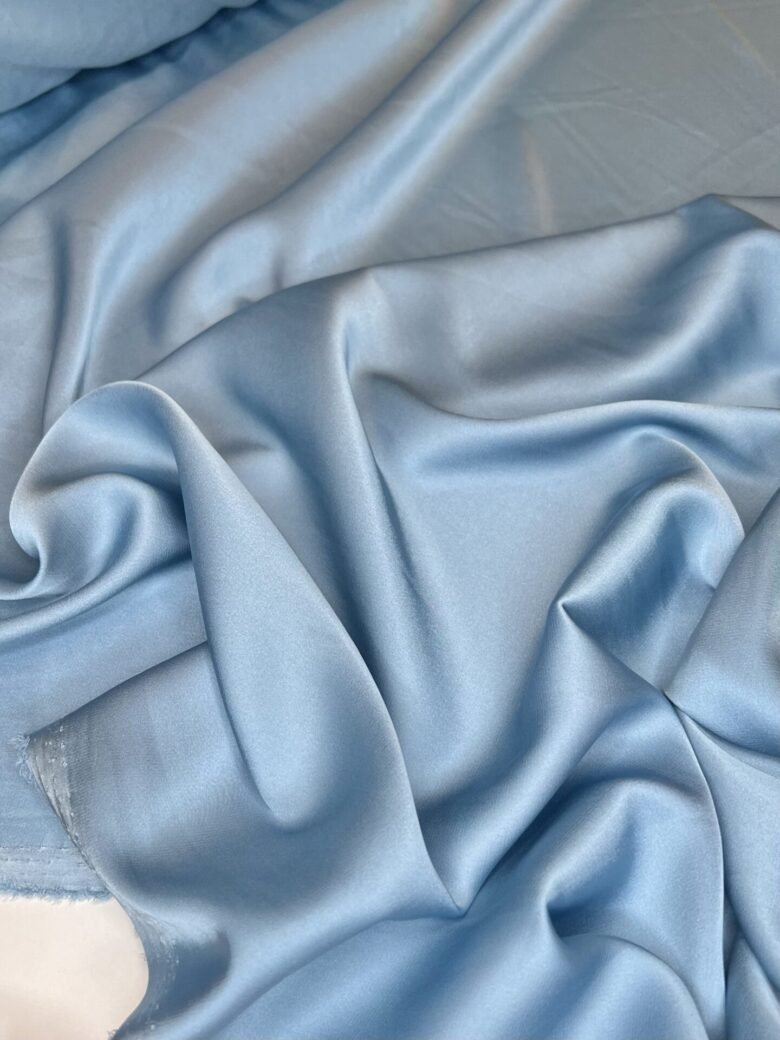 Armani šilkas (satinas) „Baby Blue“