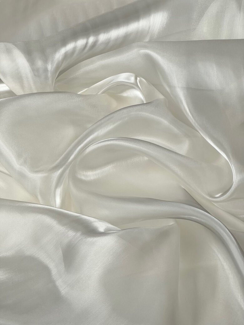 Organza „Pieno Baltos“ spalvos