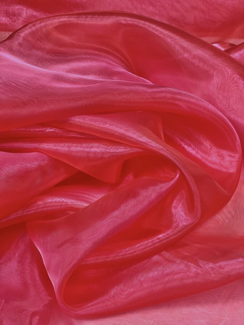 Organza „Koralų Rožinės“ spalvos (300cm. pločio)