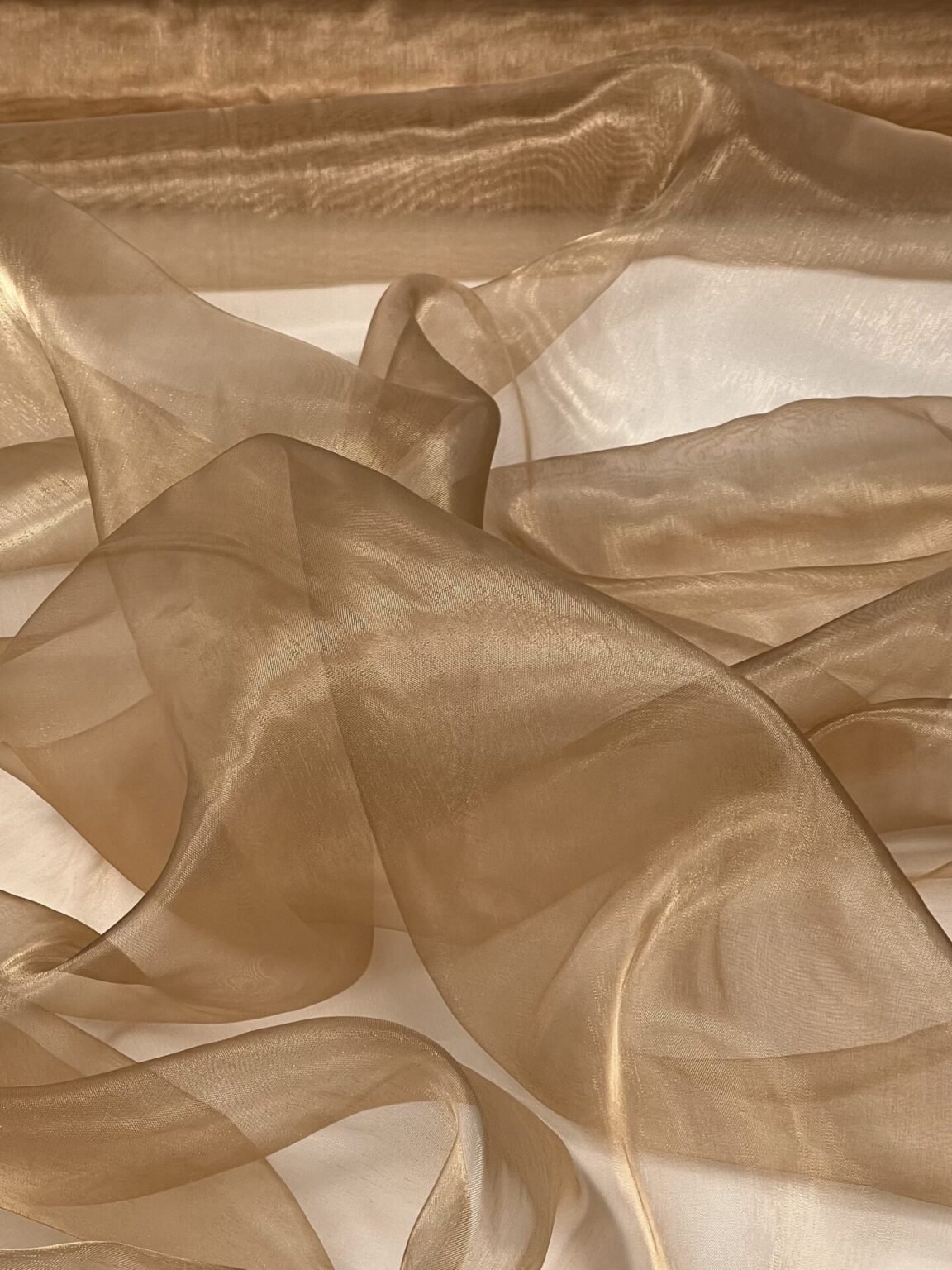 Organza „Medaus Rudos“ spalvos