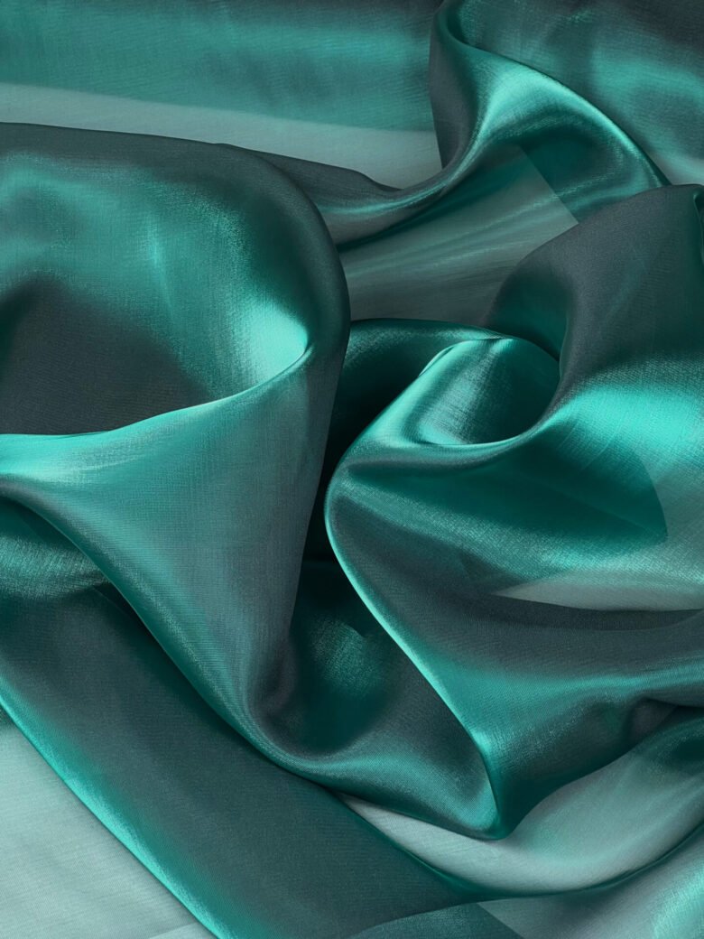 Organza „Smaragdo Žalios“ spalvos