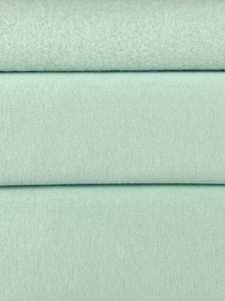 Trisiūlis kilpinis trikotažas su pūkeliu „Light Mint“ spalvos (MX02)