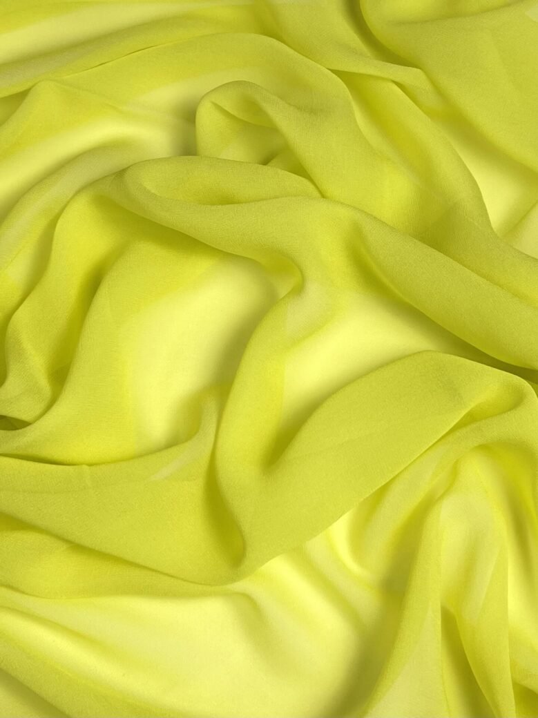 Itališkas kolekcinis šifoninis vienspalvis šilkas „Neon Yellow“ spalvos