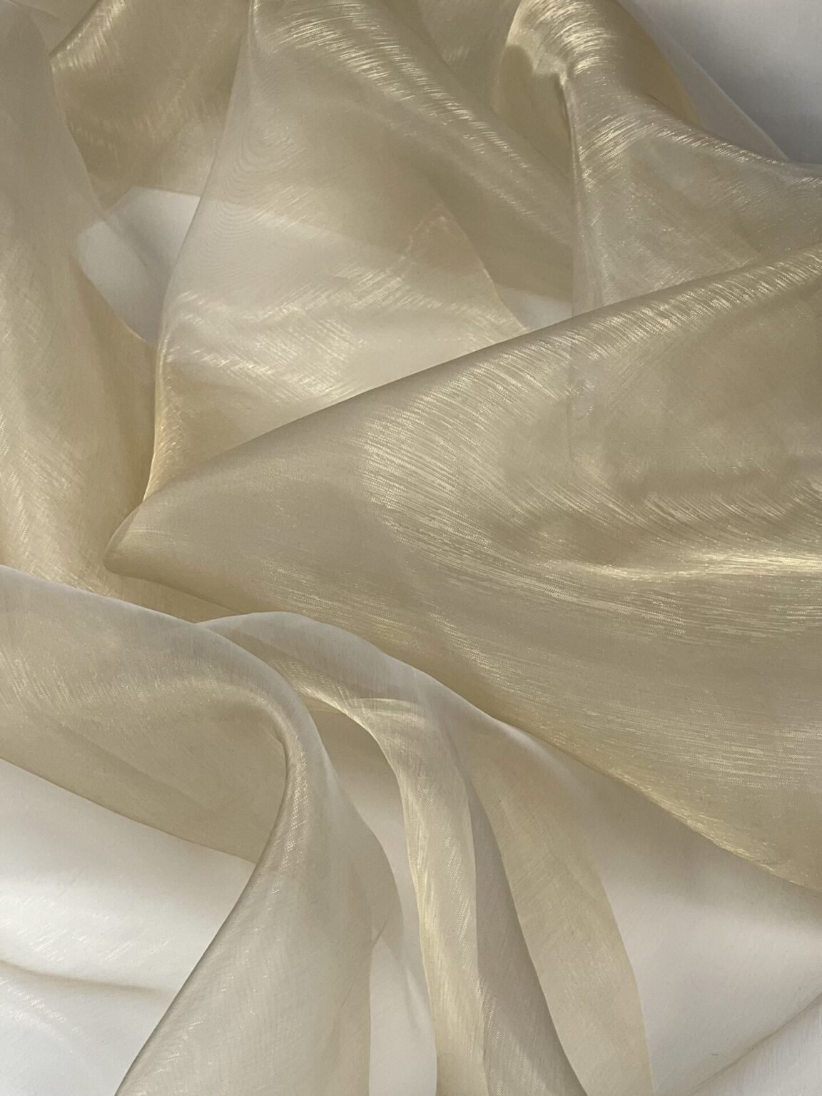 Organza „Šviesaus Geltono Aukso“ spalvos