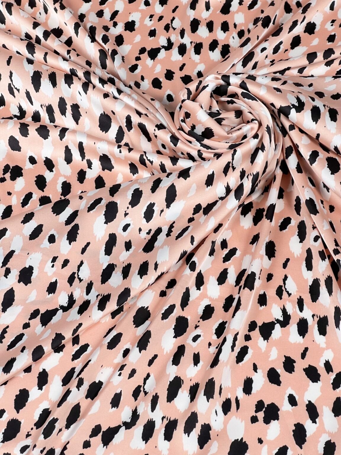 Armani šilkas (satinas) „Soft Pink Paradise“