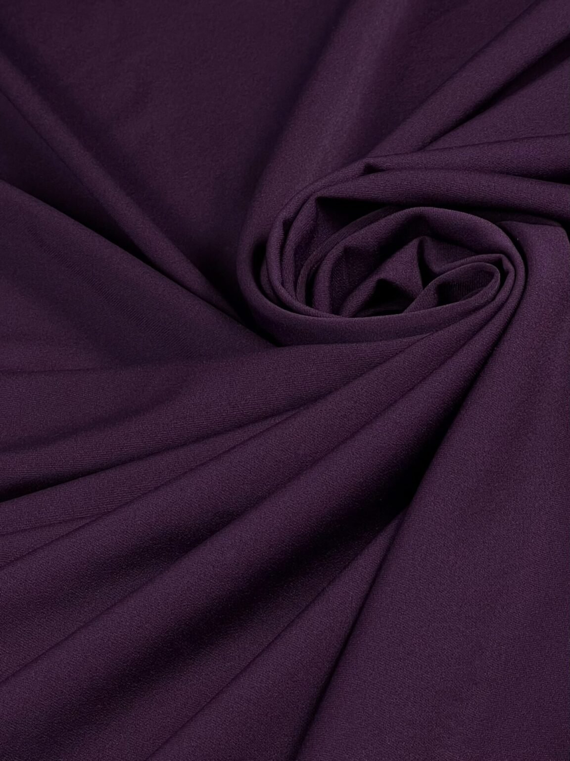 „Niagara Soft“ audinys tamsiai violetinės spalvos