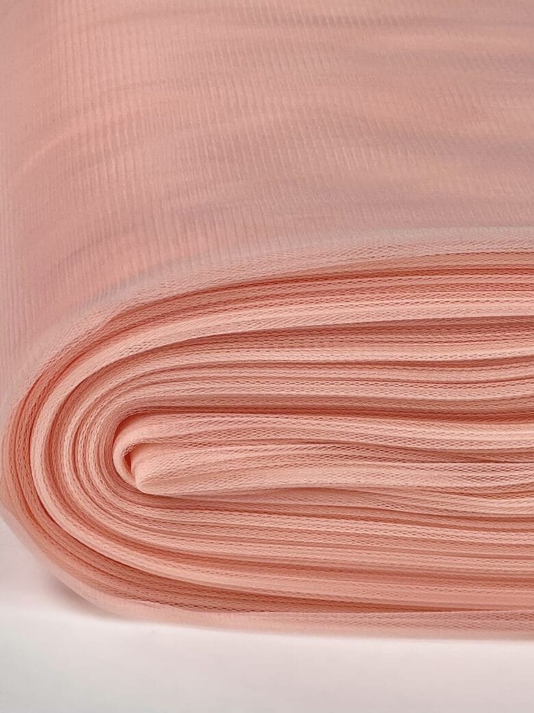 Tiulis „Pudra Pembe“ spalvos