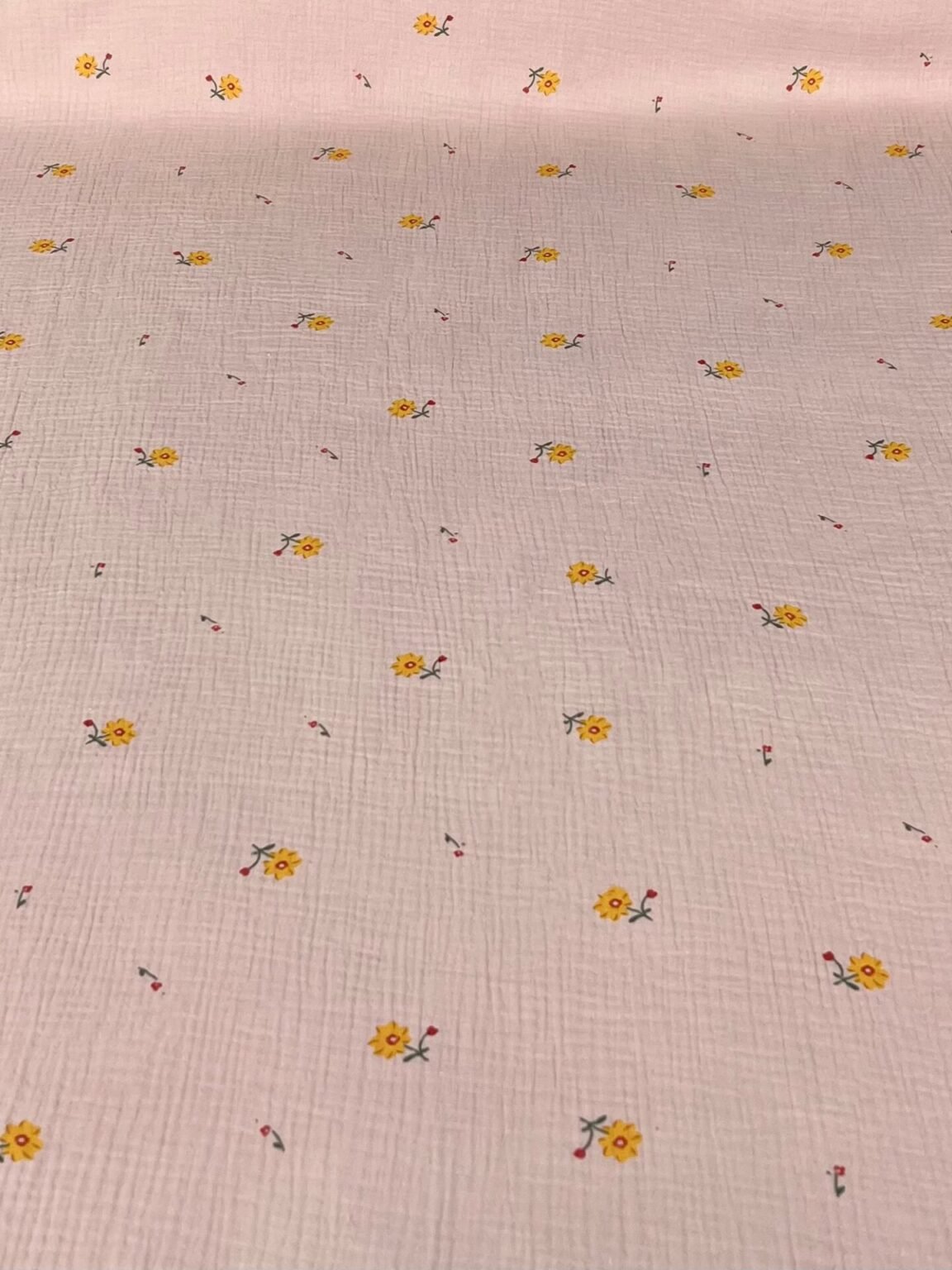 Muslinas su spauda „Yellow Flowers“ 150 cm