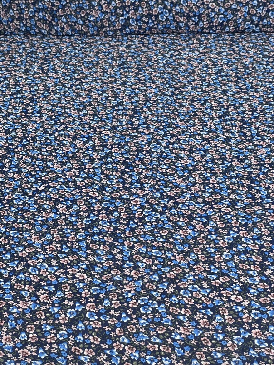 Šifonas „Royal Blue Florals“