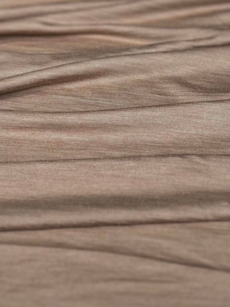 Merino vilnos ir natūralaus šilko elastingas trikotažas (premium kokybė) „Cappuccino“ 013