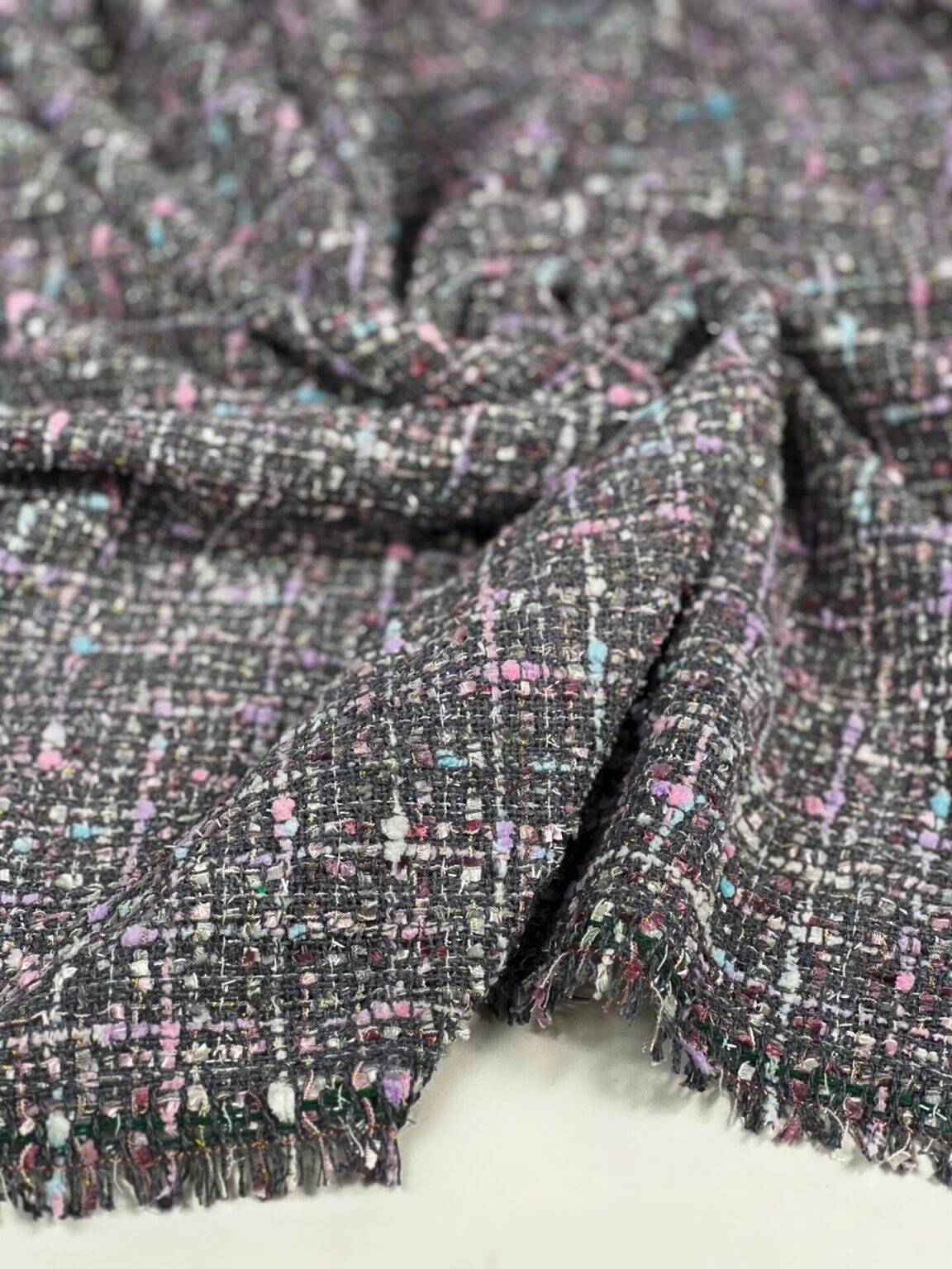 Itališkas „Chanel“ pynimo tvidas su viskoze „Color Mix“