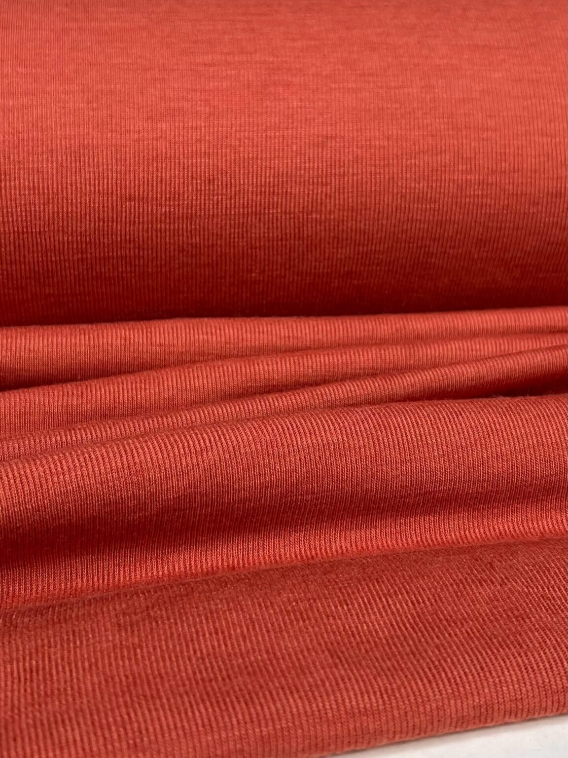 Merino vilnos ir natūralaus šilko elastingas trikotažas (rib tekstūros) „Terracotta“ spalvos 188