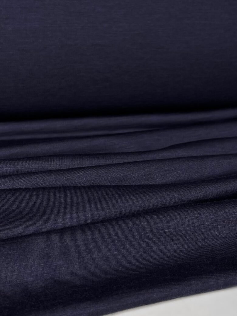 Merino vilnos ir natūralaus šilko elastingas trikotažas (premium kokybė) tamsios violetinės spalvos 150
