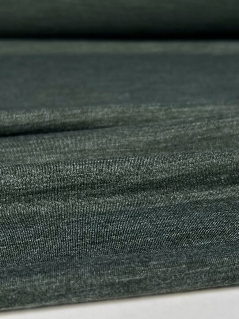 Merino vilnos ir poliesterio elastingas trikotažas (premium kokybė) žalios spalvos melanžas 068