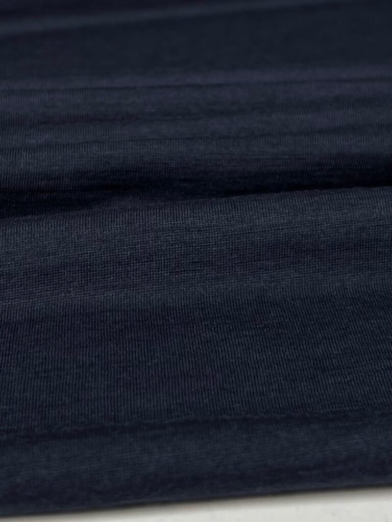 Эластичный трикотаж из мериносовой шерсти (премиум качество) цвета «Глубокий синий» 071