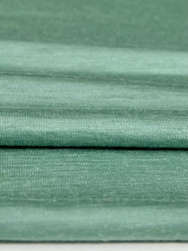 Merino vilnos elastingas trikotažas (premium kokybė) šviesiai žalios spalvos 042