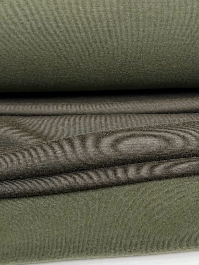 Merino vilnos ir poliesterio dvisluoksnis trikotažas (premium kokybė) „Chaki“ spalvos 039