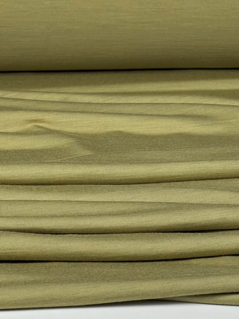 Merino vilnos ir poliesterio elastingas trikotažas (premium kokybė) salotinės spalvos 104