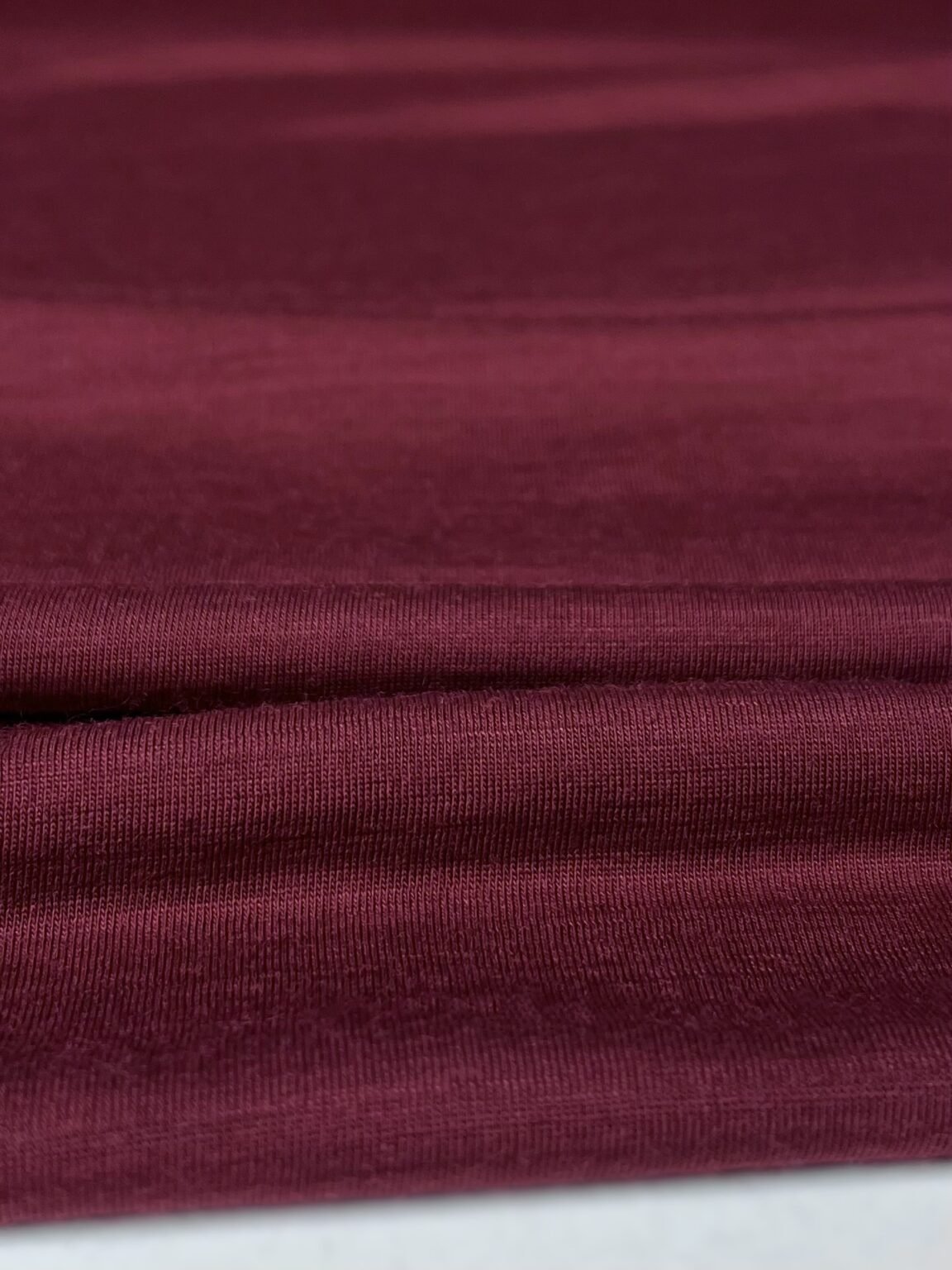 Merino vilnos ir poliesterio elastingas trikotažas (premium kokybė) bordinės spalvos 070