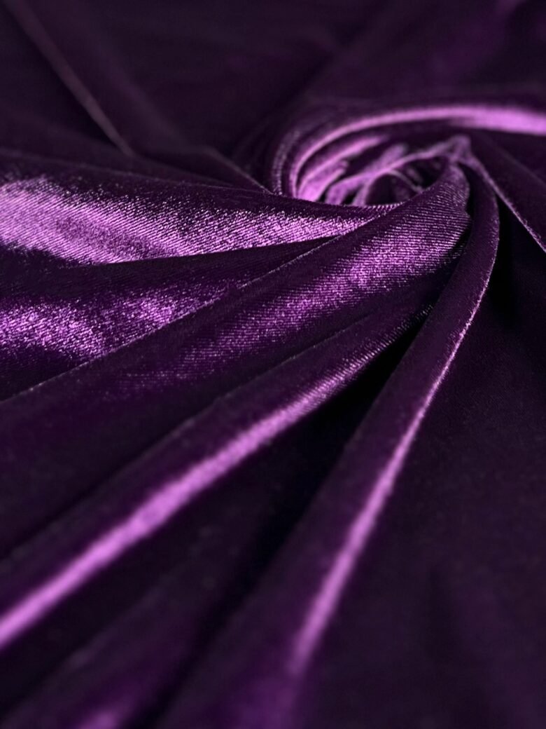 Tamprus aksomas „Royal Violet“