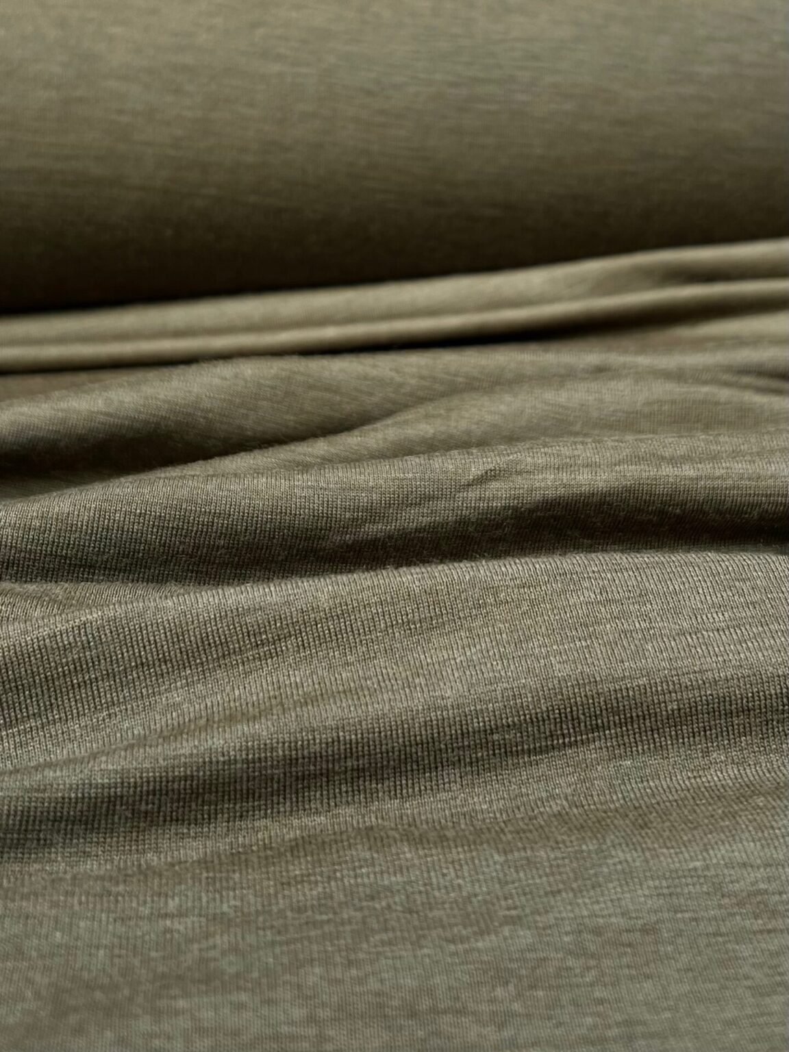 Merino vilnos elastingas trikotažas (premium kokybė) „Dark Chaki“ spalvos 028