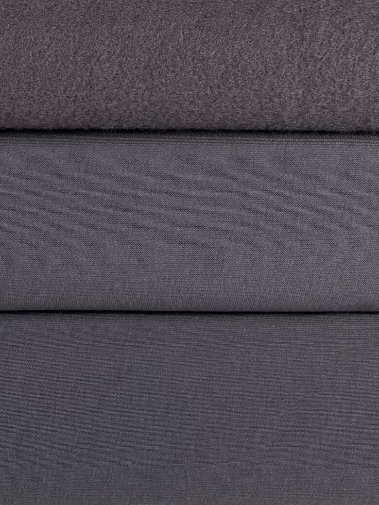 Trisiūlis kilpinis trikotažas su pūkeliu PENYE „Dark Grey“ spalvos (KD23)