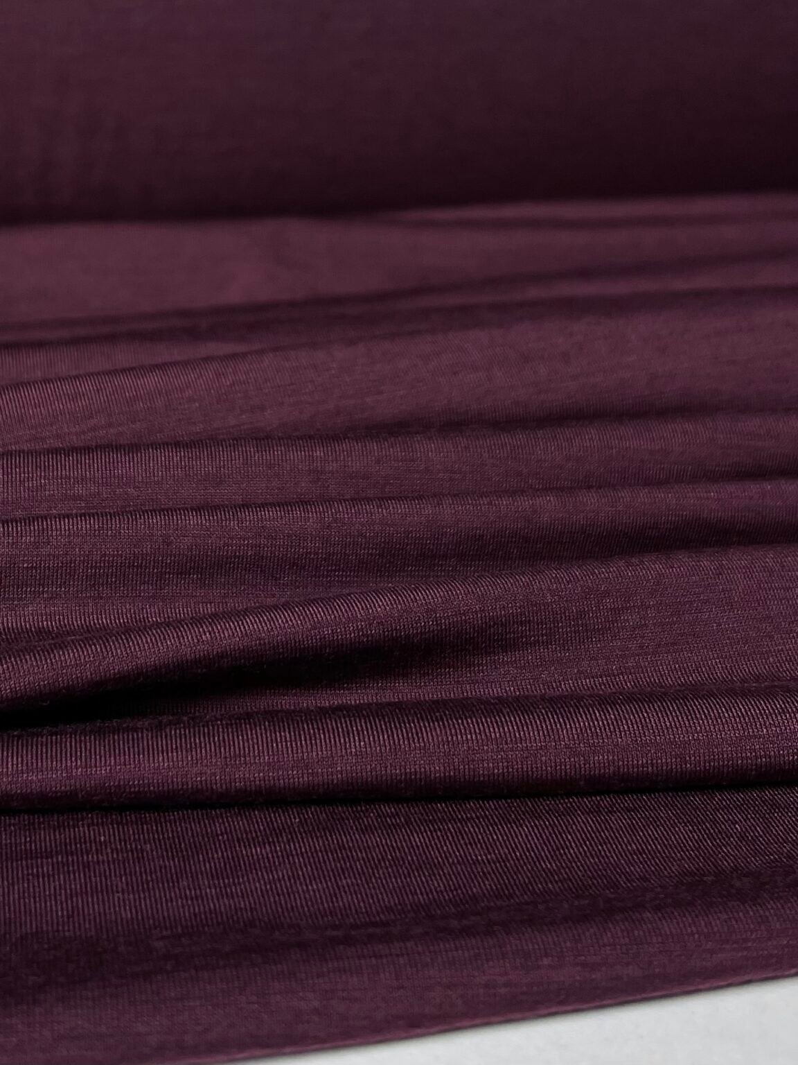 Merino vilnos ir liocelio elastingas trikotažas (premium kokybė) tamsios bordinės spalvos 092