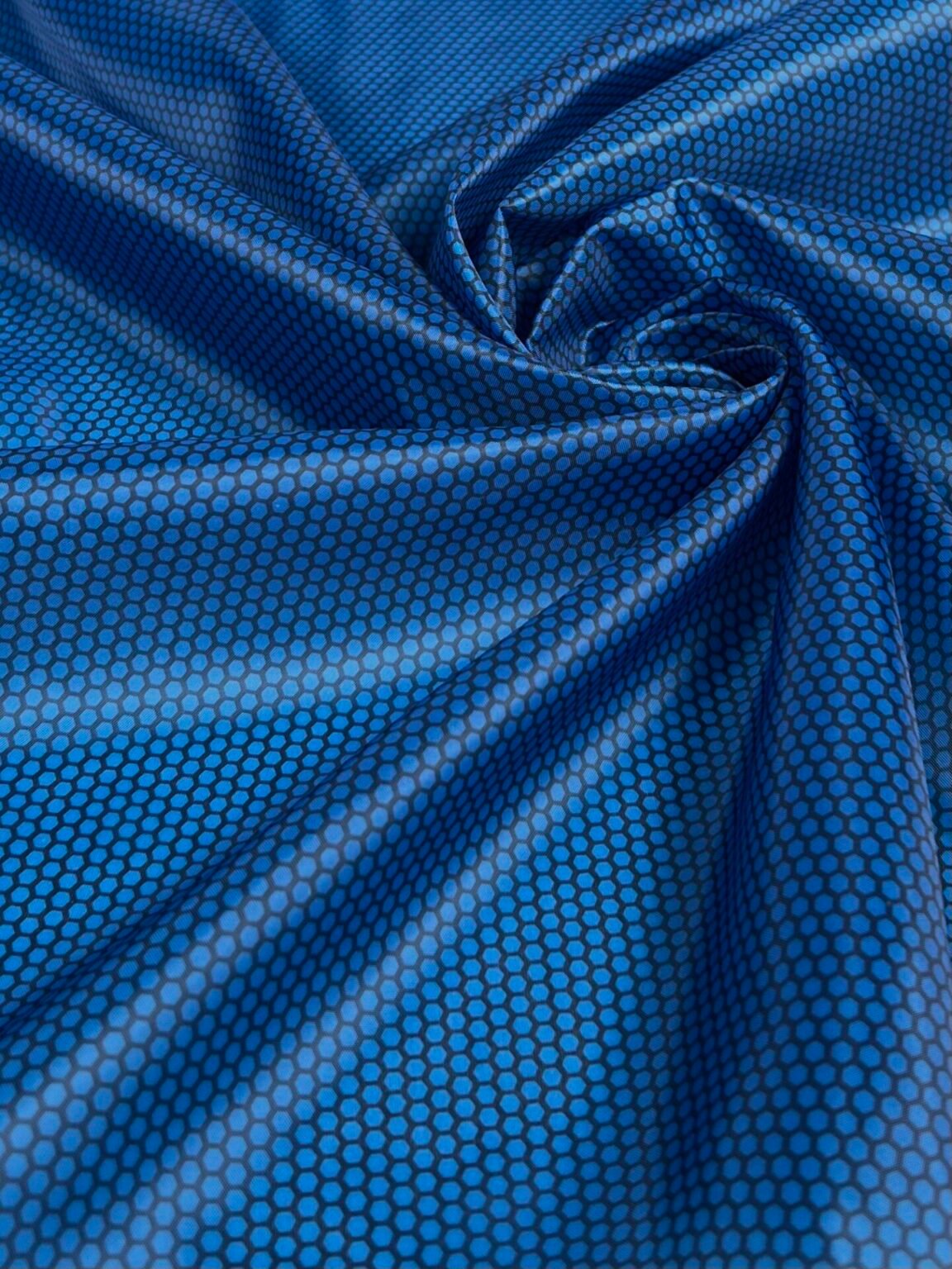 Pamušalinis audinys su dizainu „Honeycomb“