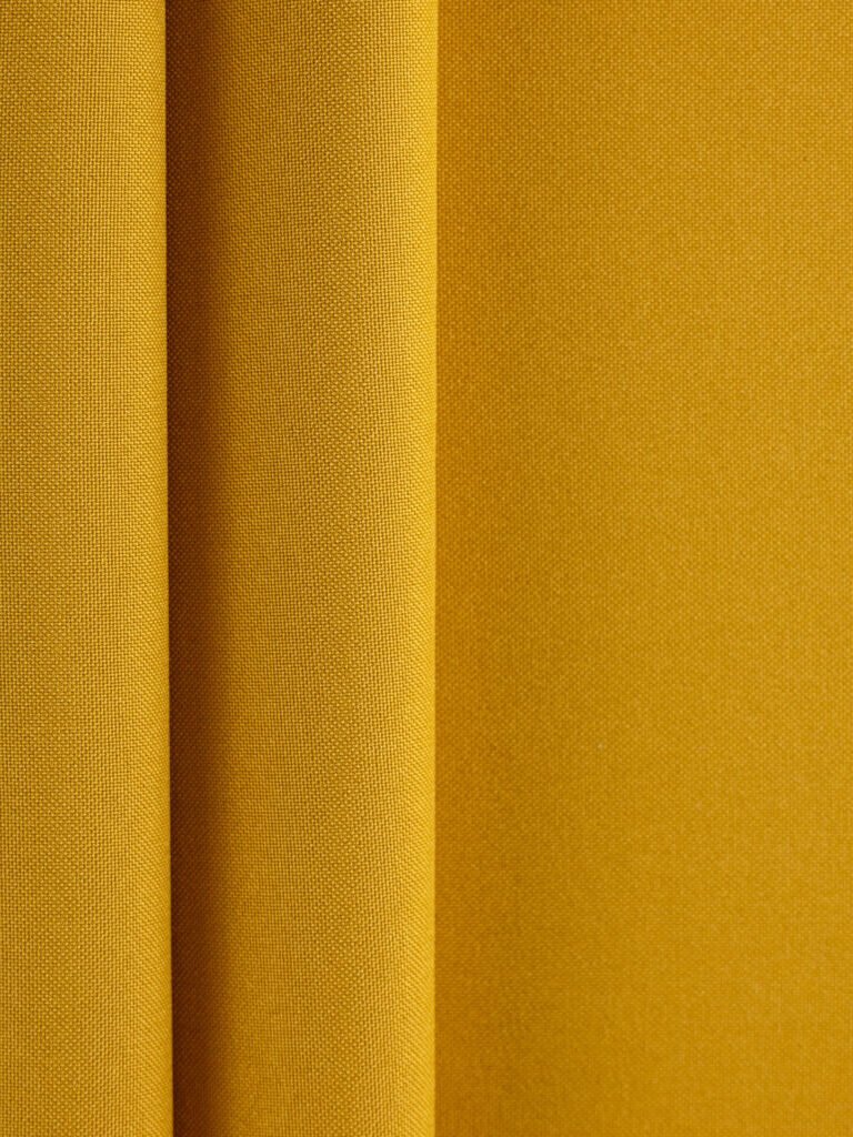 Gabardino audinys garstyčių spalvos 140