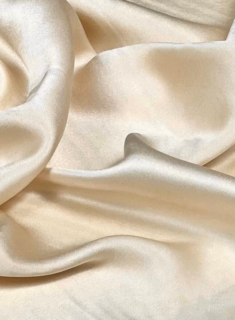 Satininis vienspalvis šilkas su elastanu „Creamy“ 01