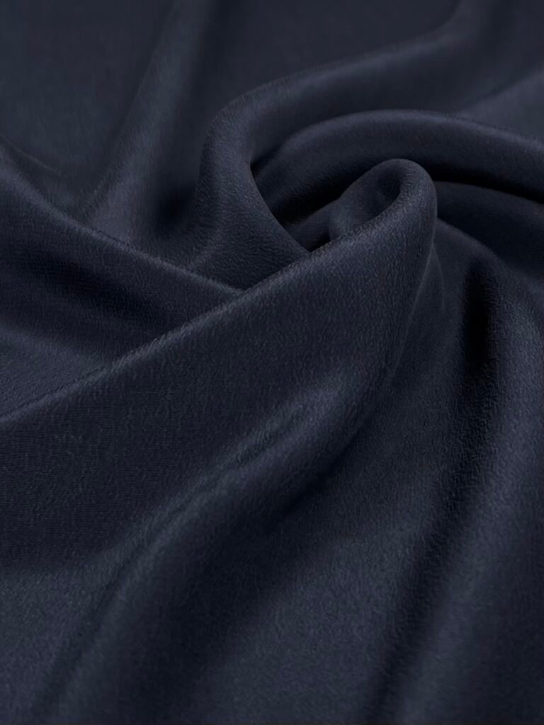 Vienspalvis natūralus šilkas su elastanu „Dark Blue“ 02
