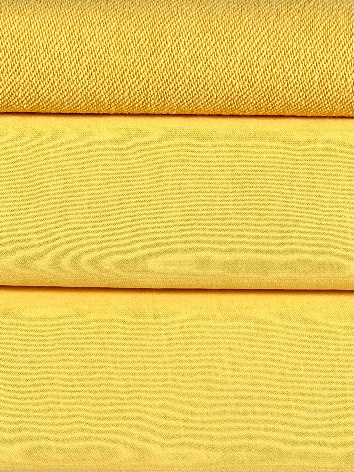 „Diagonal“ trisiūlis kilpinis trikotažas geltonos spalvos