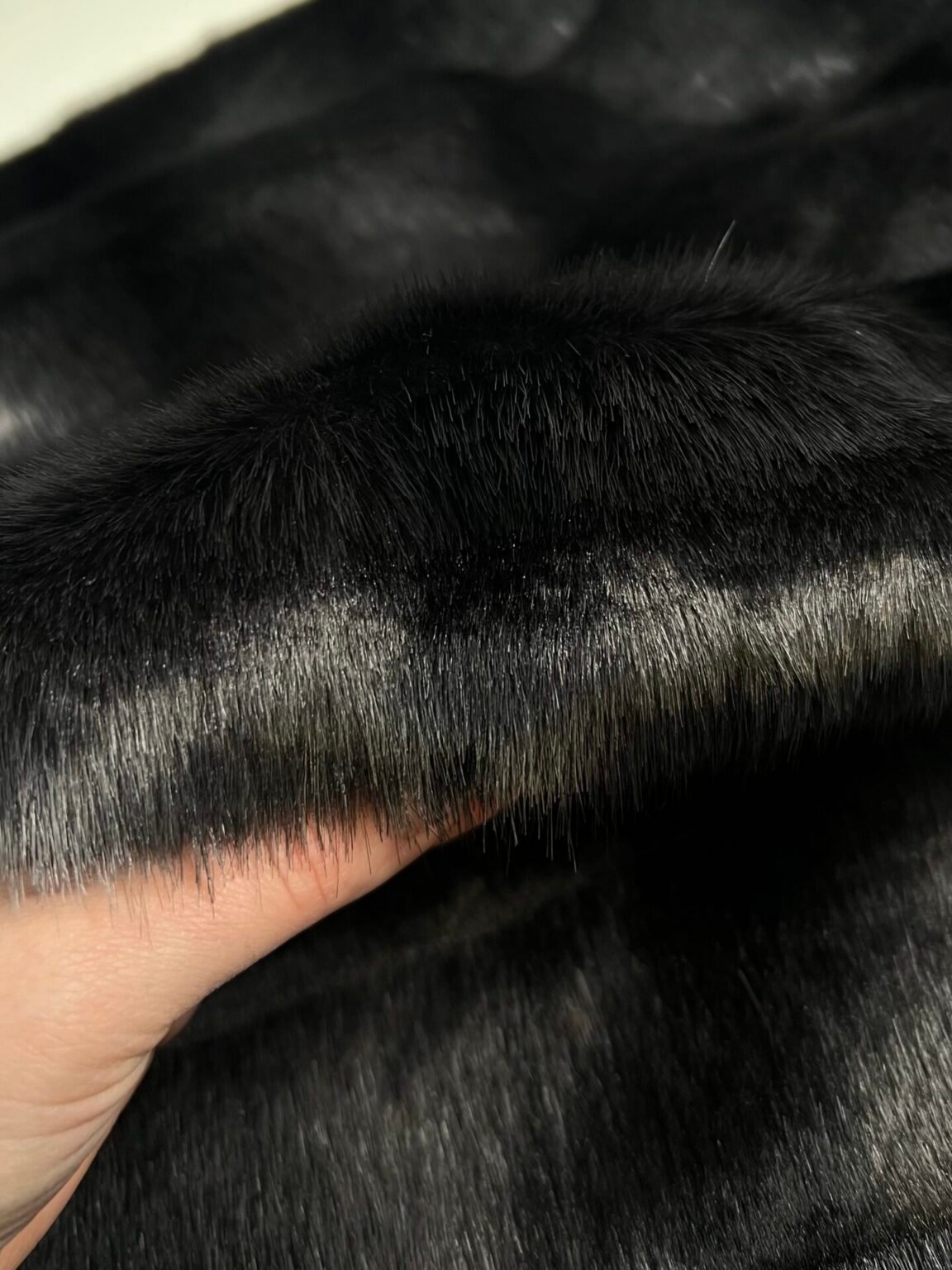 Trumpo plauko dirbtinis kailis „Onyx“