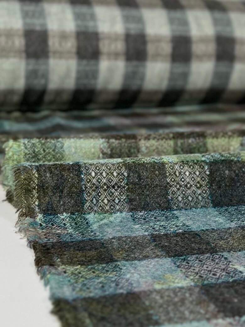 Itališkas dvipusis „Virgin Wool“ kostiuminis/paltinis audinys langeliais