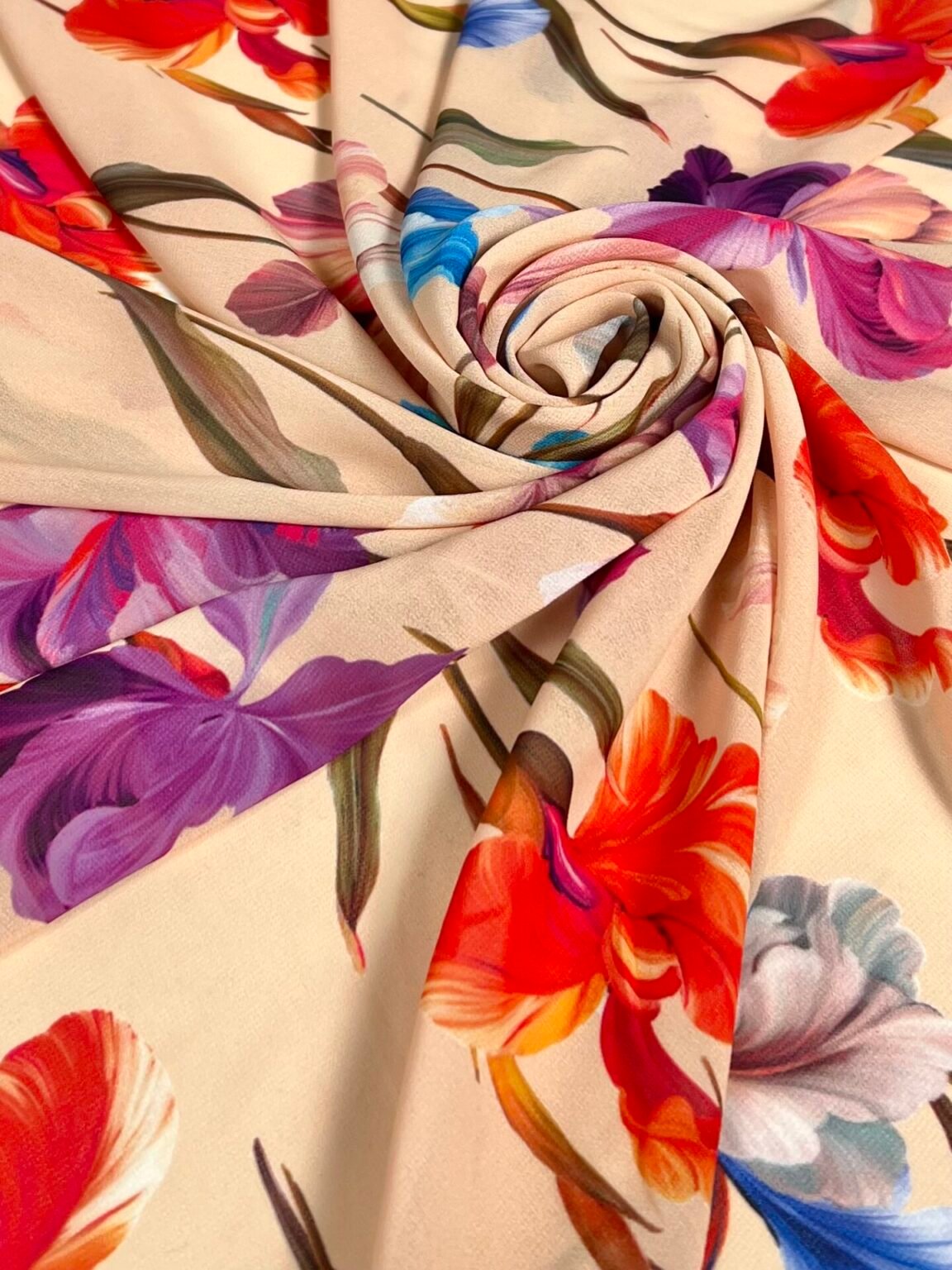 Šifonas su dizainu „Iris“