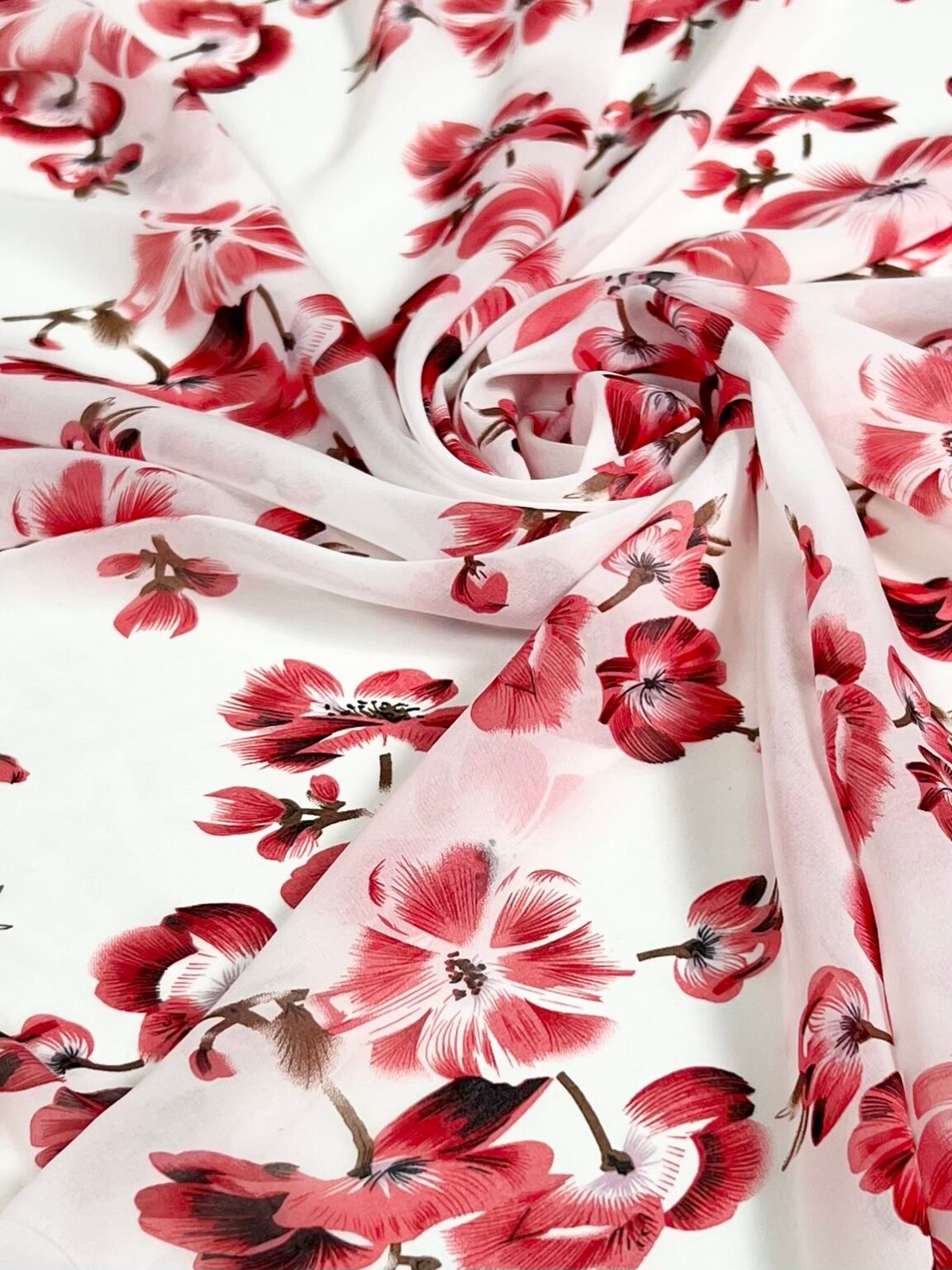 Šifonas su dizainu „Ruby Petal“