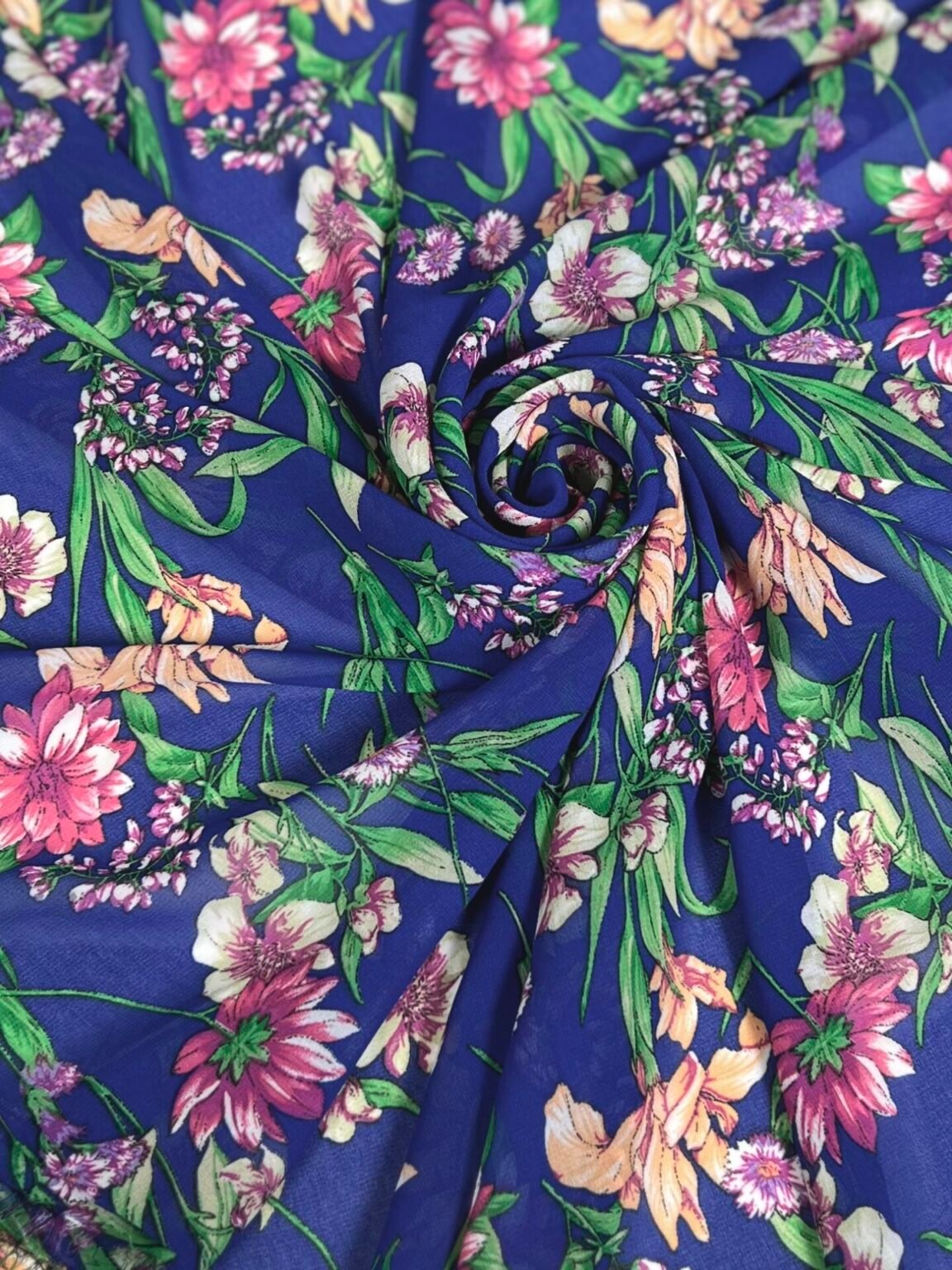 Šifonas su dizainu „Floral Tints“