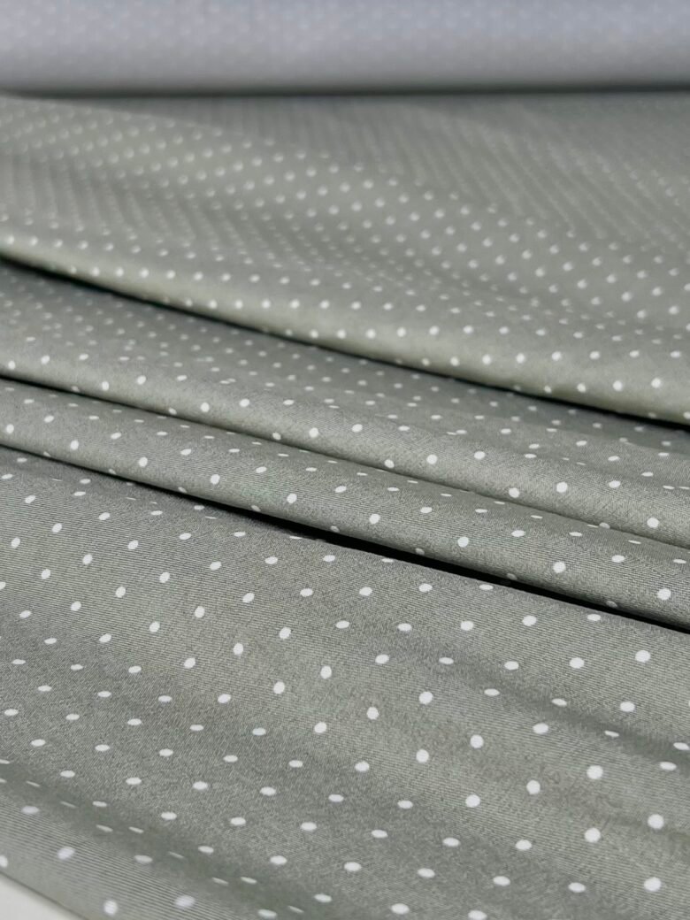 Suknelinis-kostiuminis viskozės audinys smulkių taškelių rašto „Dusty Green“
