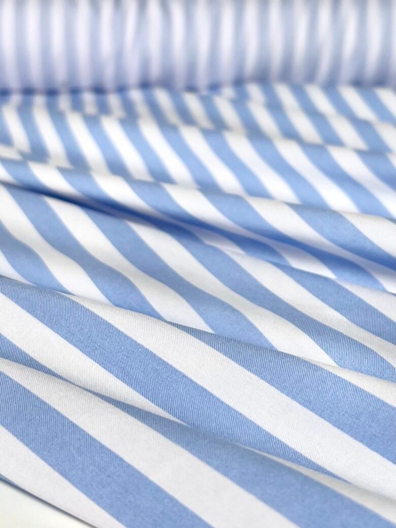 Suknelinis-kostiuminis viskozės audinys dryžuoto rašto „Light Blue“
