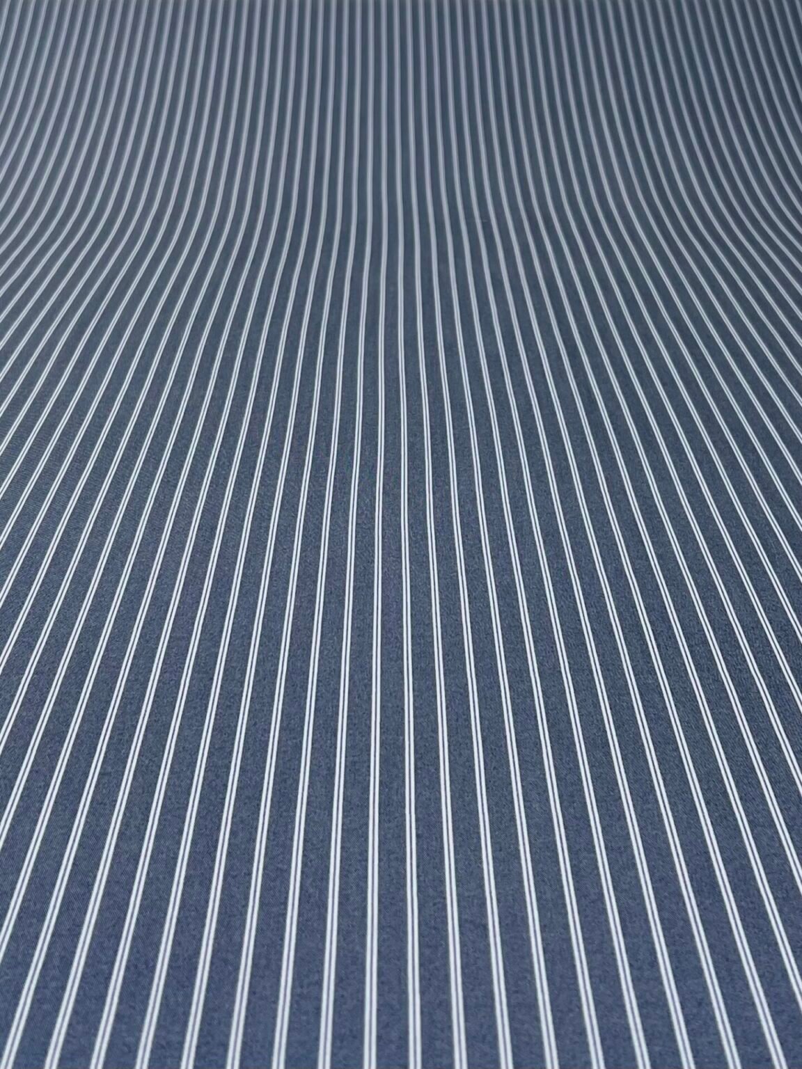 Suknelinis-kostiuminis viskozės audinys dryžuoto rašto „Deep Blue“