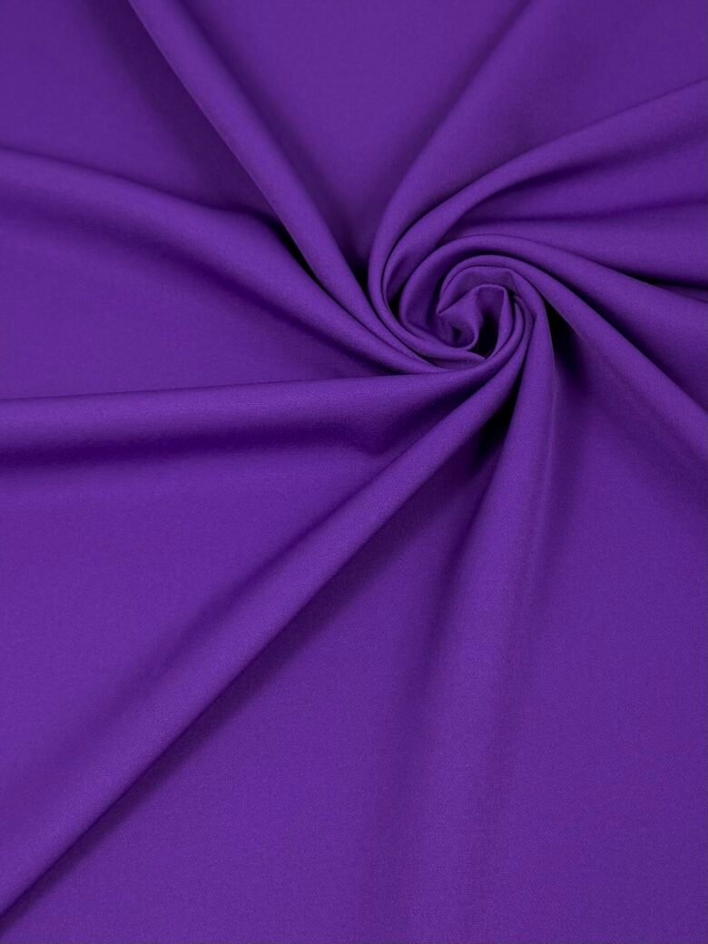 „Barbie“ audinys violetinės spalvos